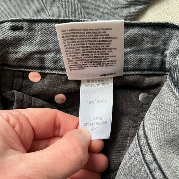 Riley high rise straight Cropped gray size 27 (duplicate) - Picture 15 of 15